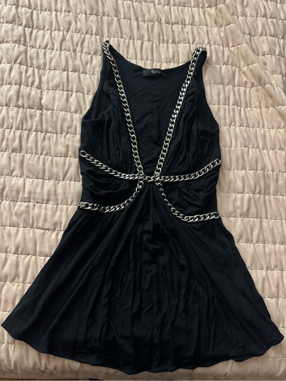 Sky Black Chain-Trim top